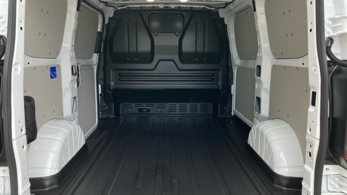 Ford Transit Custom 320 L1 Diesel Fwd 2.0 EcoBlue 150ps H1 Van Sport - Image 32